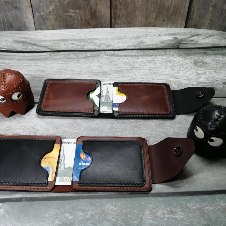 Кожаный кошелек.