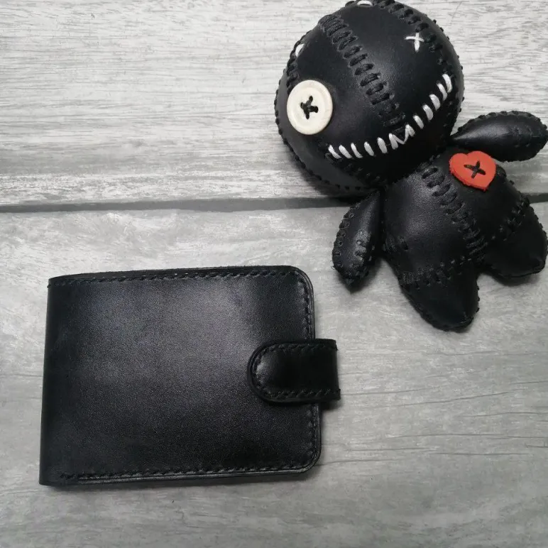 Мужское портмане из натуральной кожи.