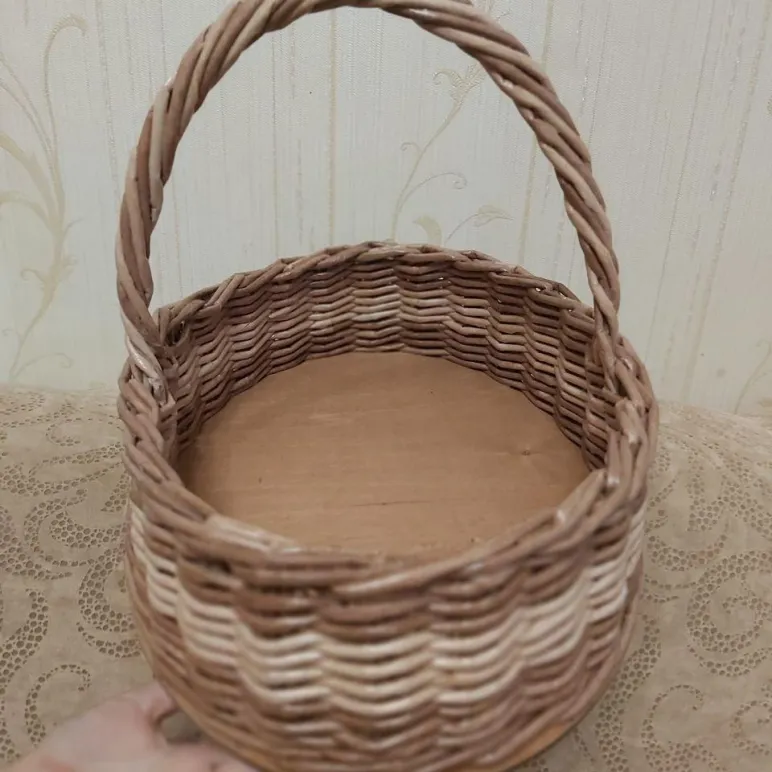 Корзина плетеная