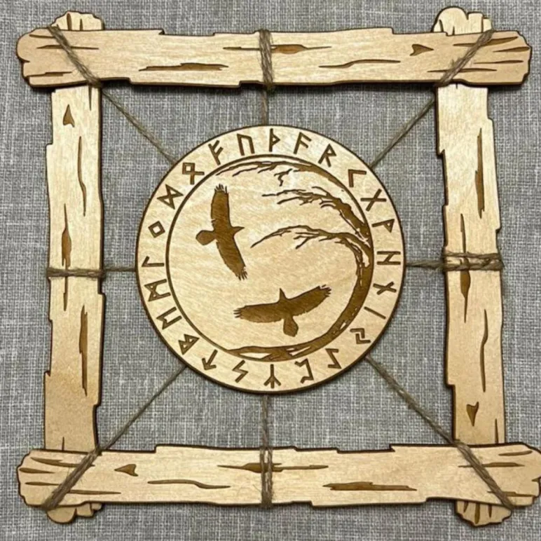 Славянский оберег — панно из дерева