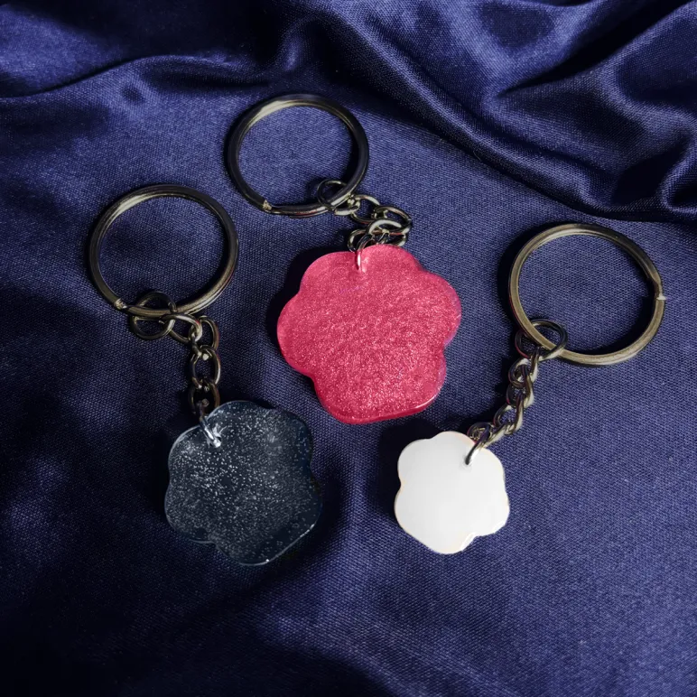 Брелок из эпоксидной смолы в ассортименте