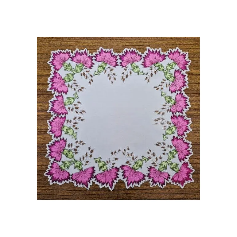 Салфетка "Гвоздики", выполнена методом гильоширования. Ручная работа