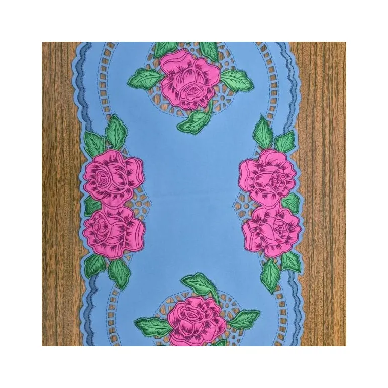 Салфетка "6 роз на синем поле", выполнена методом гильоширования. Ручная работа