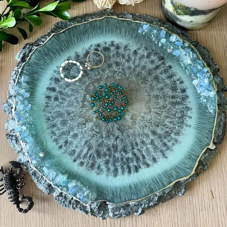 поднос декоративный ручной работы
