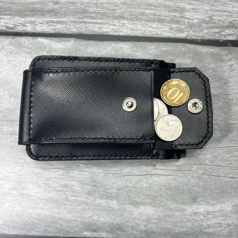 Кожаный зажим для купюр с монетницей