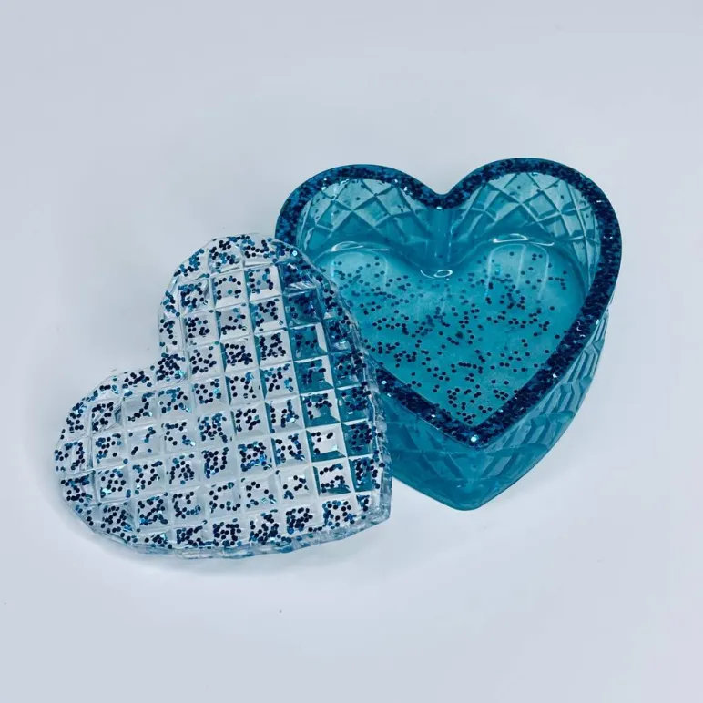 Шкатулка из эпоксидной смолы "Сердце"