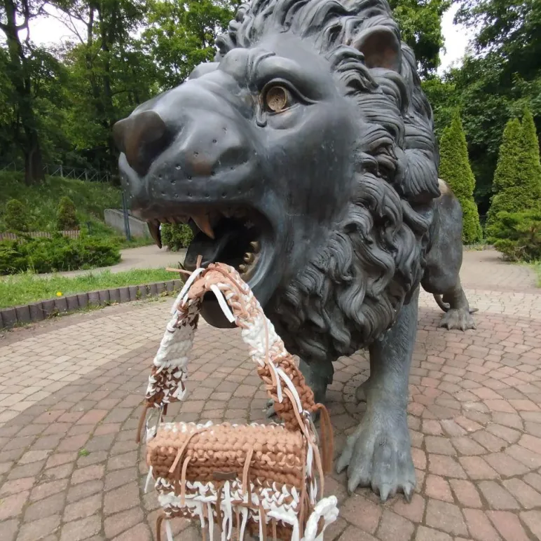 Сумочка из трикотажной пряжи крючком