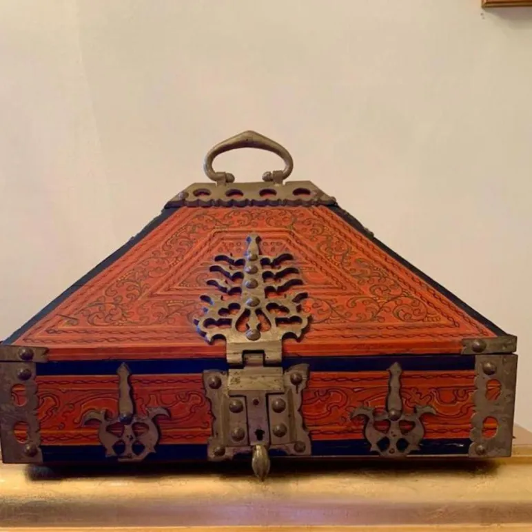 РАСПИСНАЯ СТАРИННАЯ ВОСТОЧНАЯ ШКАТУЛКА СУНДУК Расписная Старинная восточная шкатулка сундук