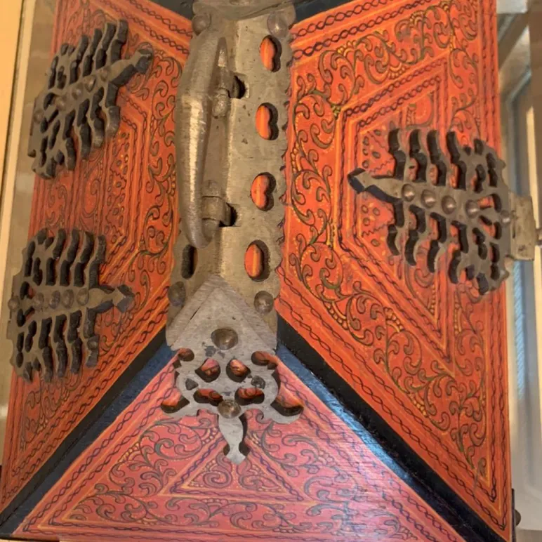 РАСПИСНАЯ СТАРИННАЯ ВОСТОЧНАЯ ШКАТУЛКА СУНДУК Расписная Старинная восточная шкатулка сундук