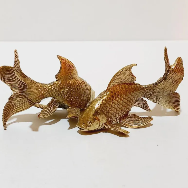 Бронзовая статуэтка золотая рыбка.