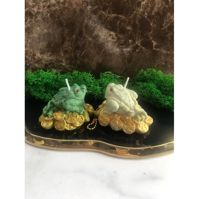 Денежная жаба — свеча