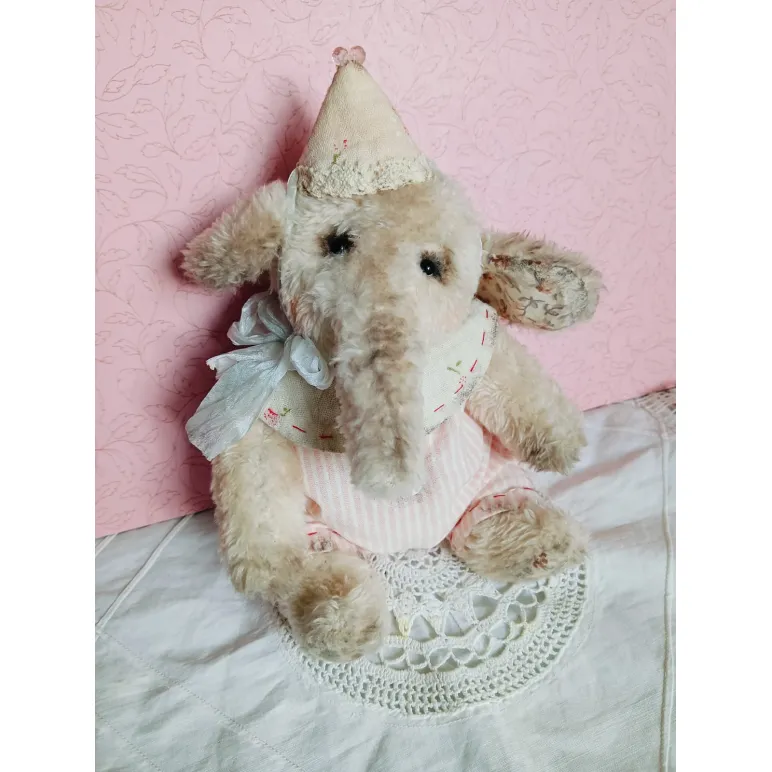 Слоник Тедди