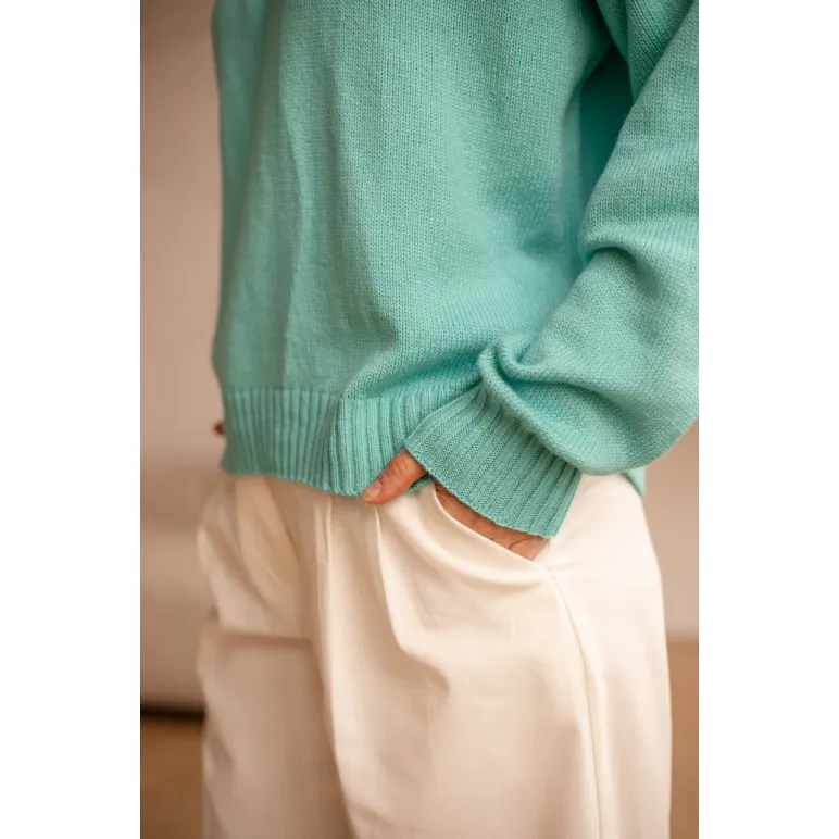 ​Свитер оверсайз, цвет бирюза, размер 44-46, состав: кашемир 40%, мериносовая шерсть 30%, шелк 30%