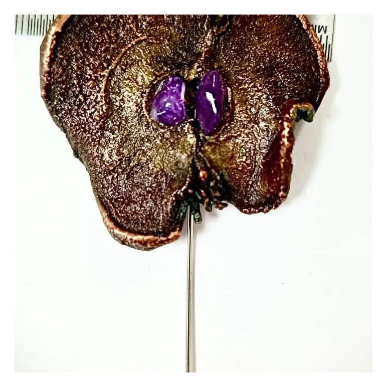 Брошь "Яблоко с аметистом"