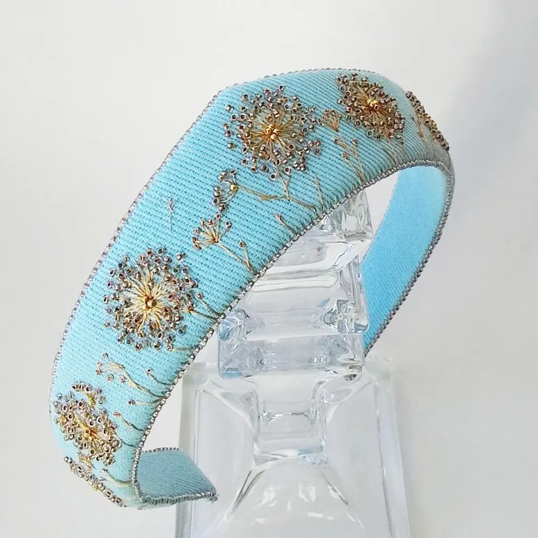 Ободок-кокошник джинсовый с вышивкой бисером, ручная работа, универсальный размер Одуванчики