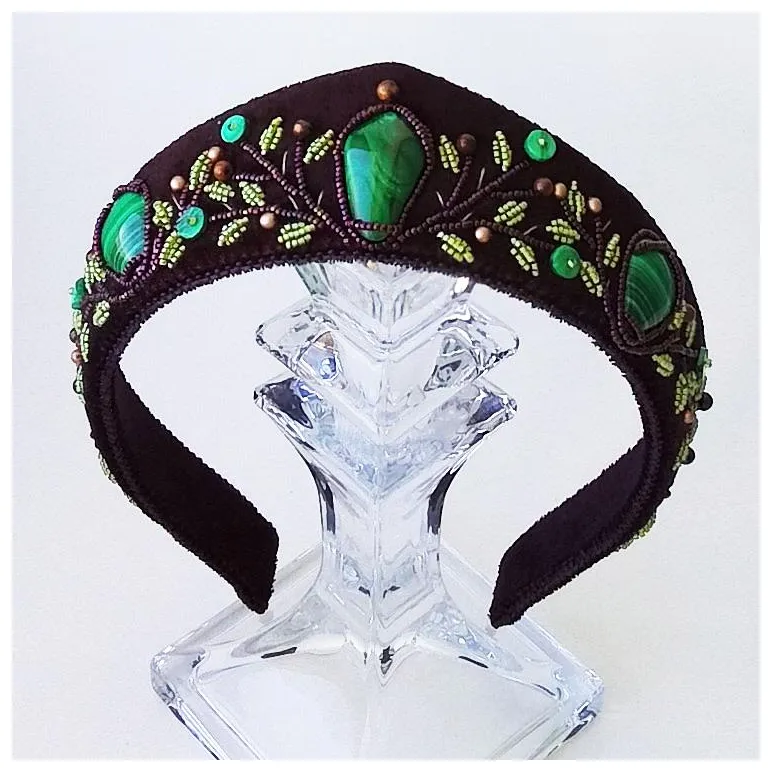 Ободок-кокошник из бархата с малахитом, ручная работа, размер универсальный