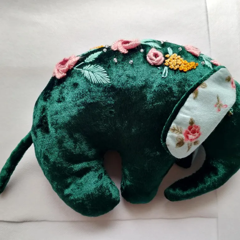 Слон интерьерный