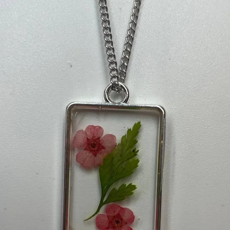 Подвески ручной работы