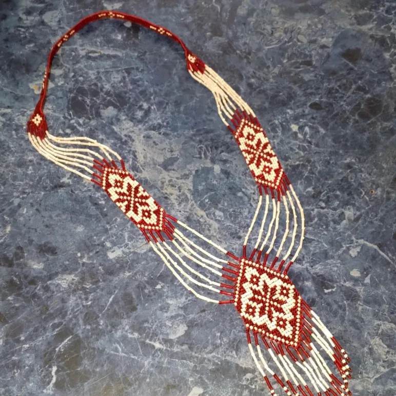 ОЖЕРЕЛЬЕ ИЗ БИСЕРА В СЛАВЯНСКОМ СТИЛЕ Ожерелье из бисера в славянском стиле