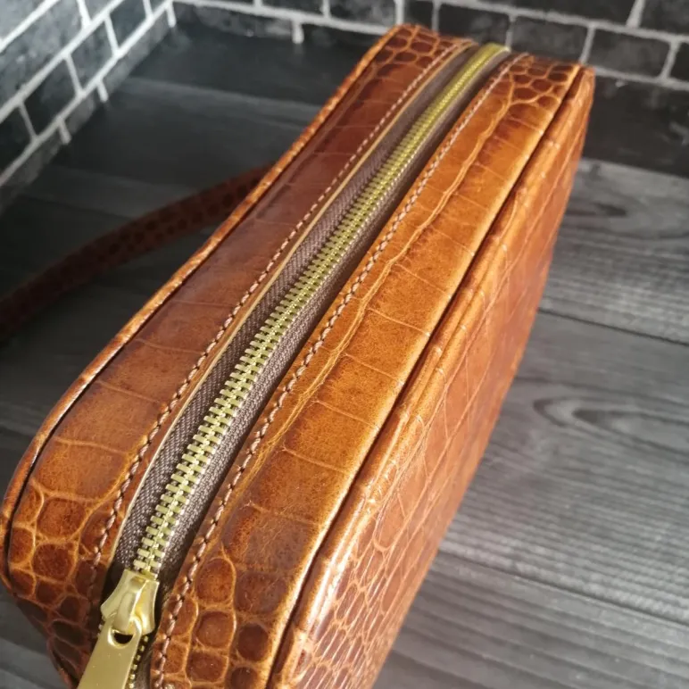 Сумка женская ручной работы из натуральной кожи