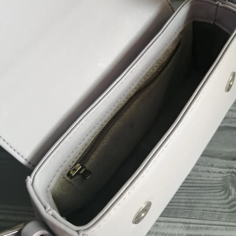 Сумочка багет ручной работы из натуральной итальянской кожи