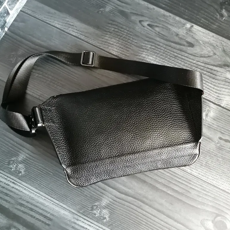 Поясная сумка ручной работы из натуральной кожи