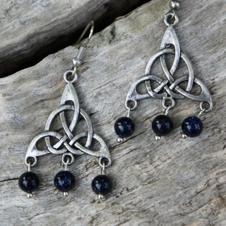 Серьги с синим авантюрином в кельтском стиле