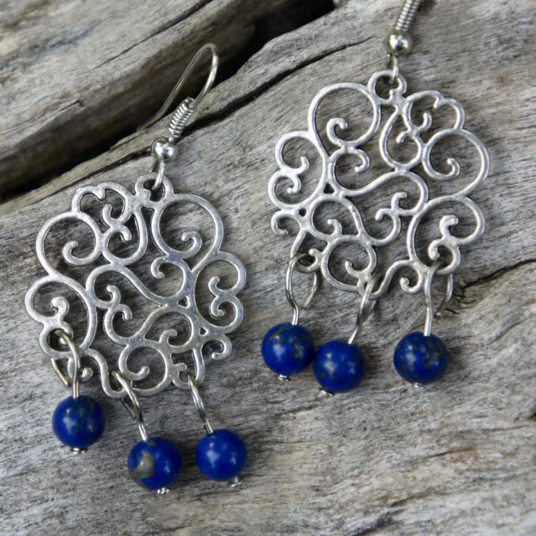 СЕРЬГИ-АРАБЕСКИ С СИНИМ ЛЯПИСОМ Серьги-арабески с синим ляписом