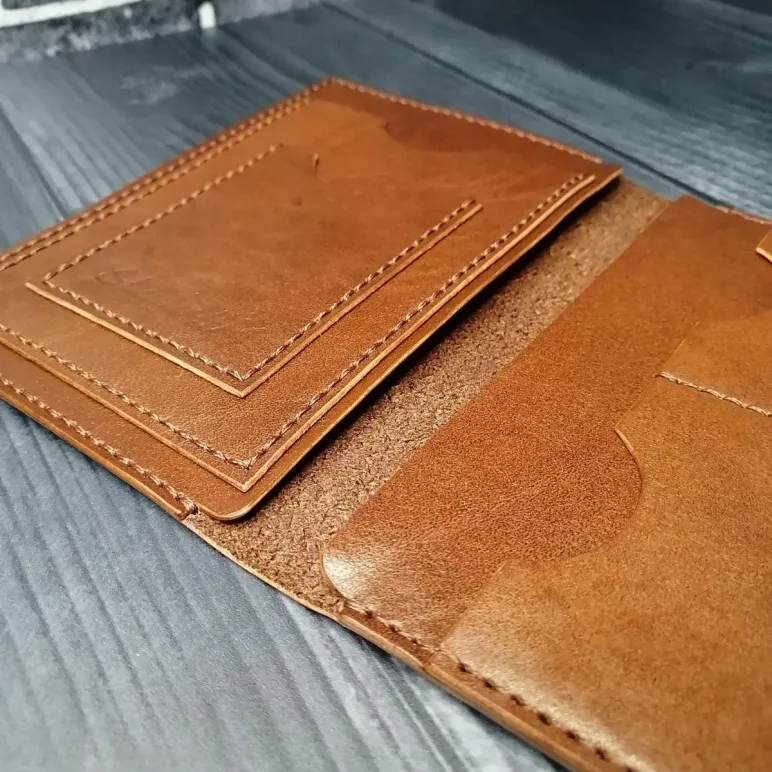 Докхолдер ручной работы из натуральной кожи