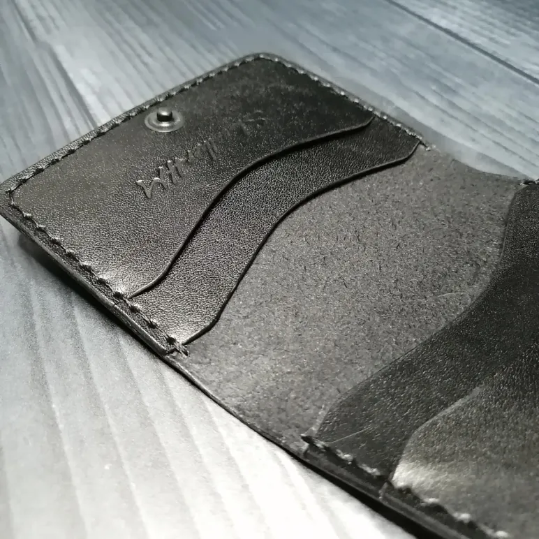 Картхолдер ручной работы из натуральной итальянской кожи