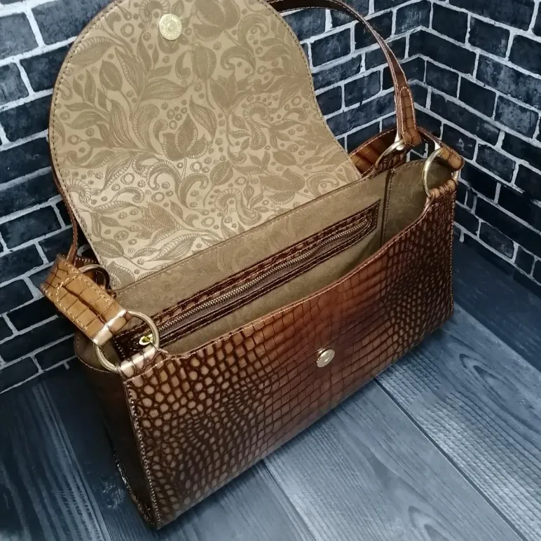 Женская сумка ручной работы из натуральной кожи