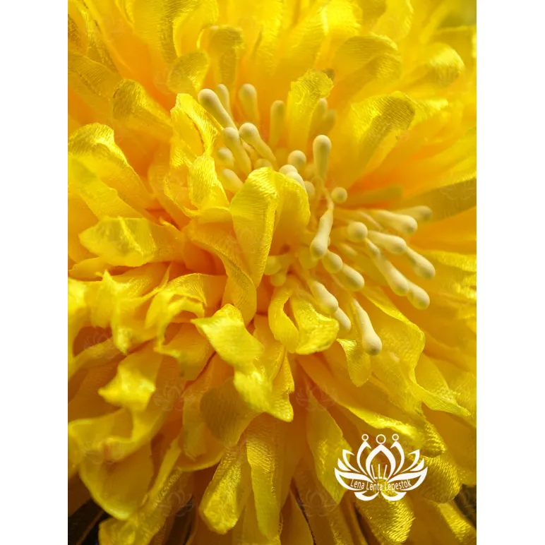 Заколка-брошь ручной работы "Керрия" жёлтый