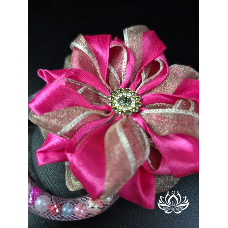 Заколка для волос ручной работы "Арабис" розовый. Единственный экземпляр. Цветы Канзаши на волосы Ваши.