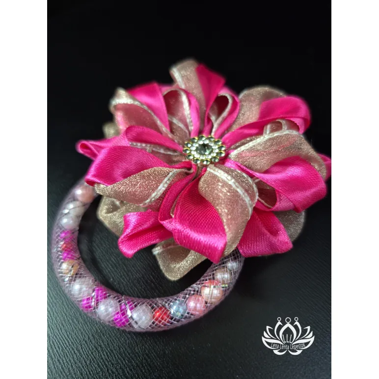 Заколка для волос ручной работы "Арабис" розовый. Единственный экземпляр. Цветы Канзаши на волосы Ваши.