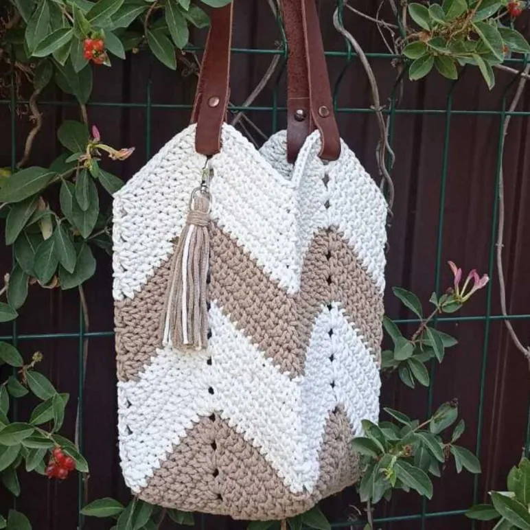 Сумка Магнолия из шнура с кожаной фурнитурой