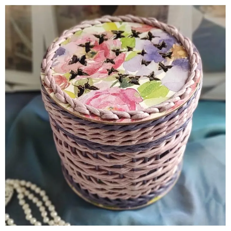 Шкатулка плетёная