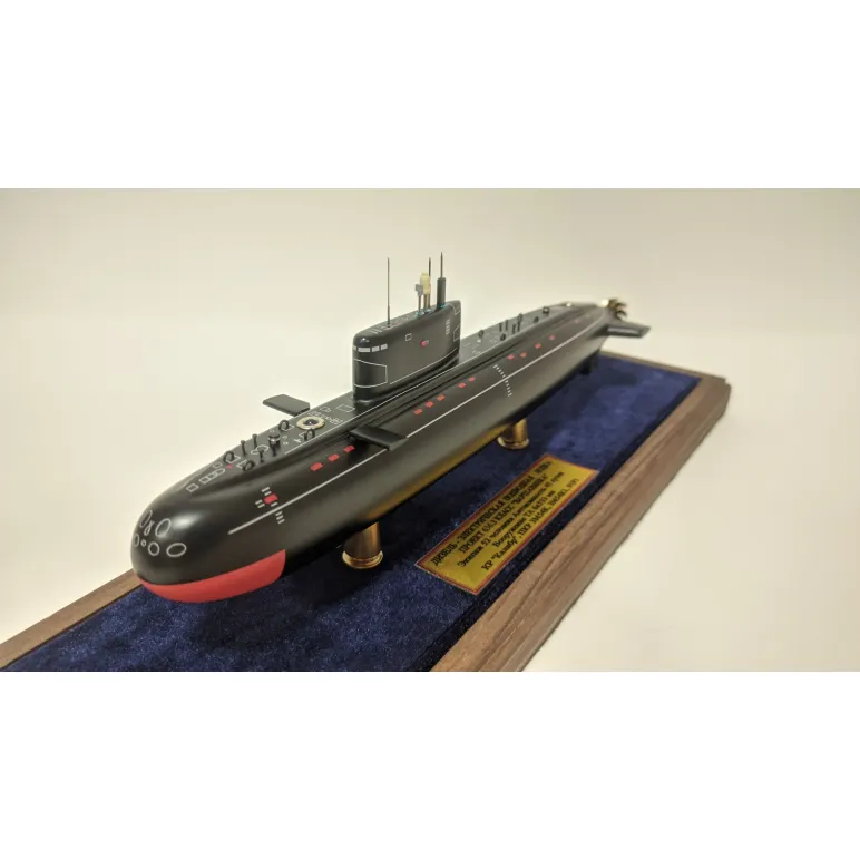 Модель подводной лодки "Варшавянка" 636 , 877