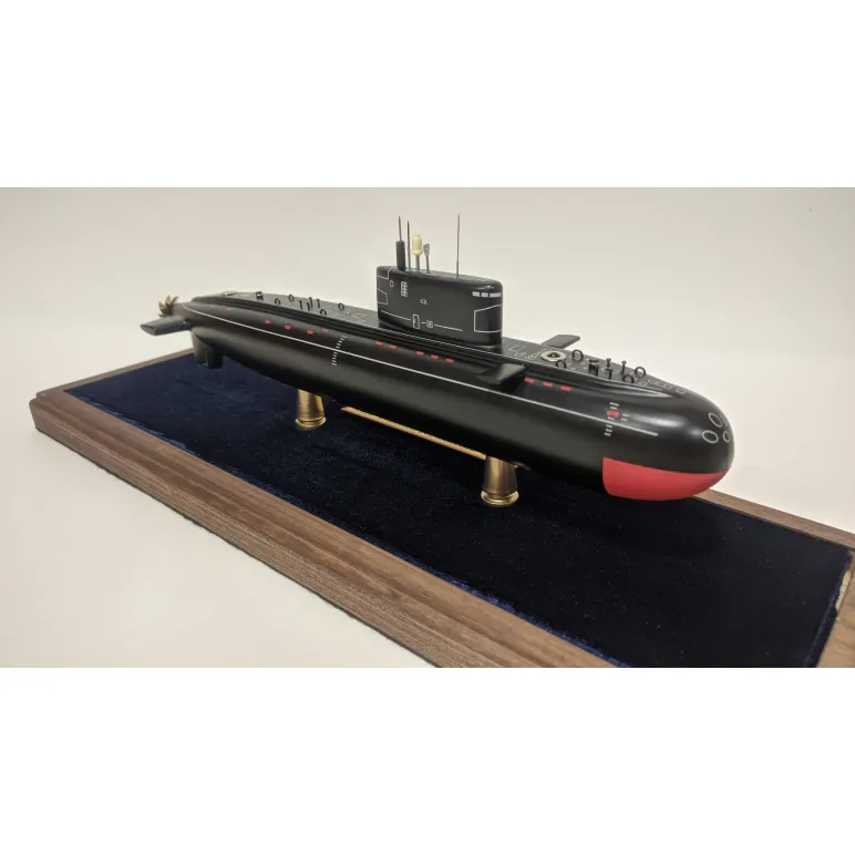 Модель подводной лодки "Варшавянка" 636 , 877