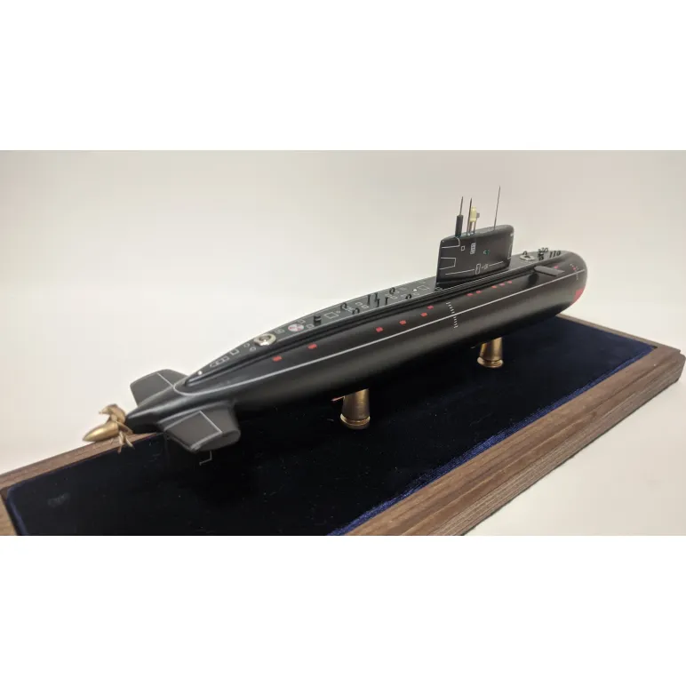 Модель подводной лодки "Варшавянка" 636 , 877