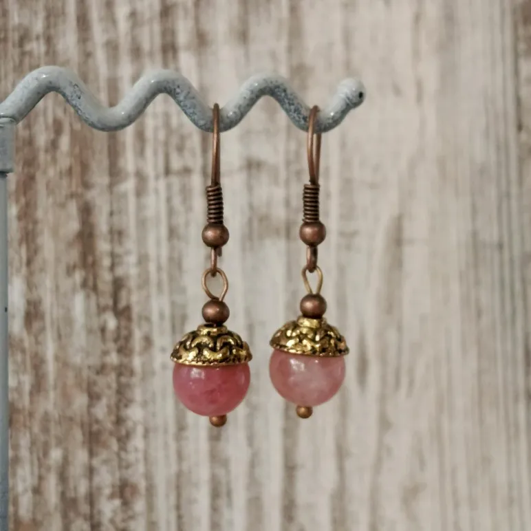 Серьги с розовым апатитом