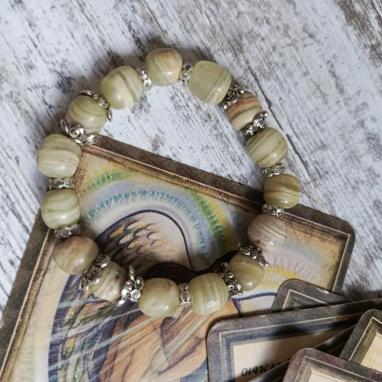 Браслет из зелёного оникса