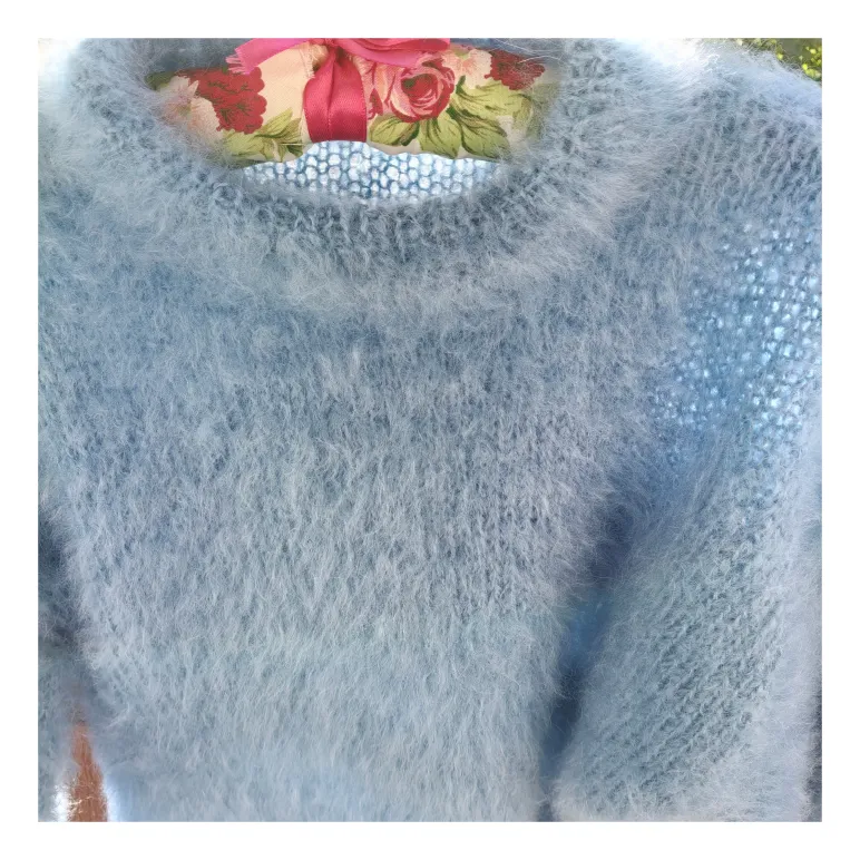 Свитер женский из мохера