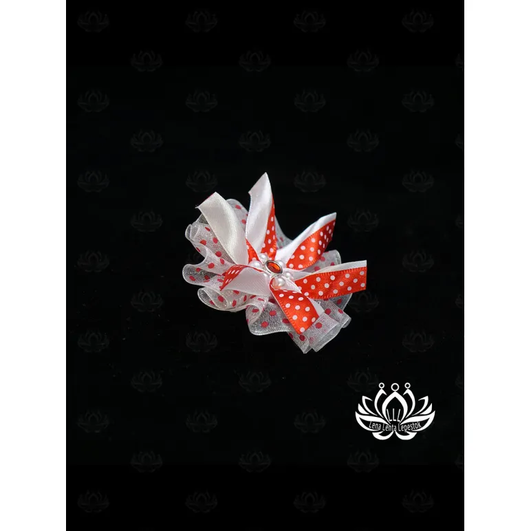 Резинка для волос ручной работы "Лотос" красно-белый в технике канзаши