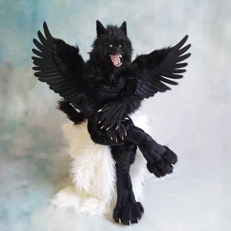 Реалистичная авторская игрушка ручной работы вервольф, волк-оборотень