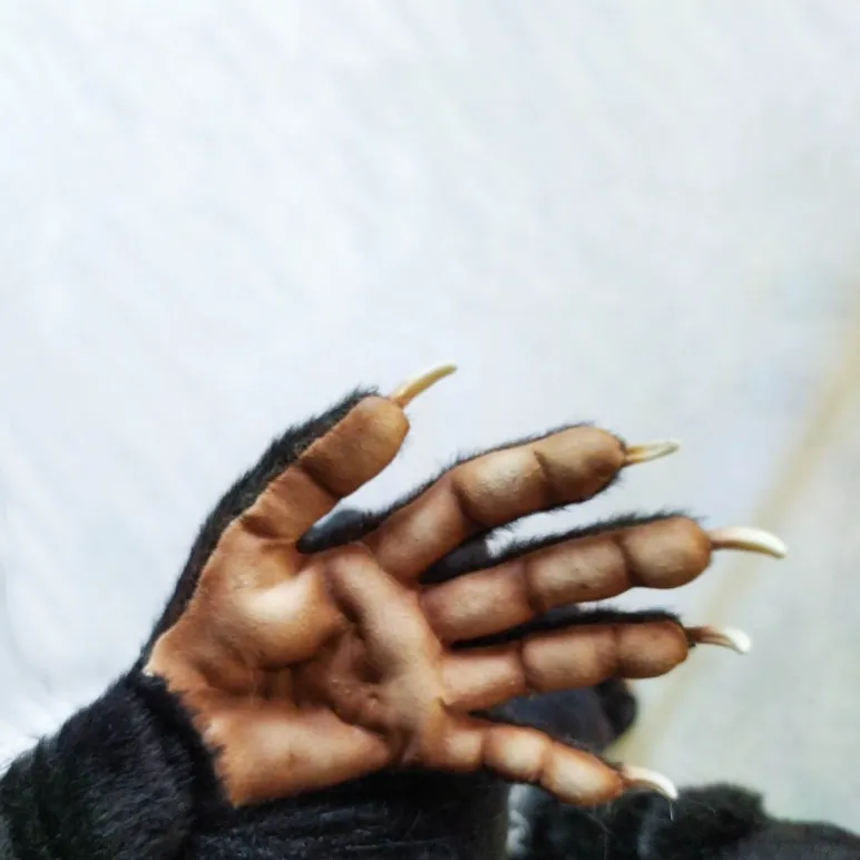 Реалистичная авторская игрушка ручной работы вервольф, волк-оборотень