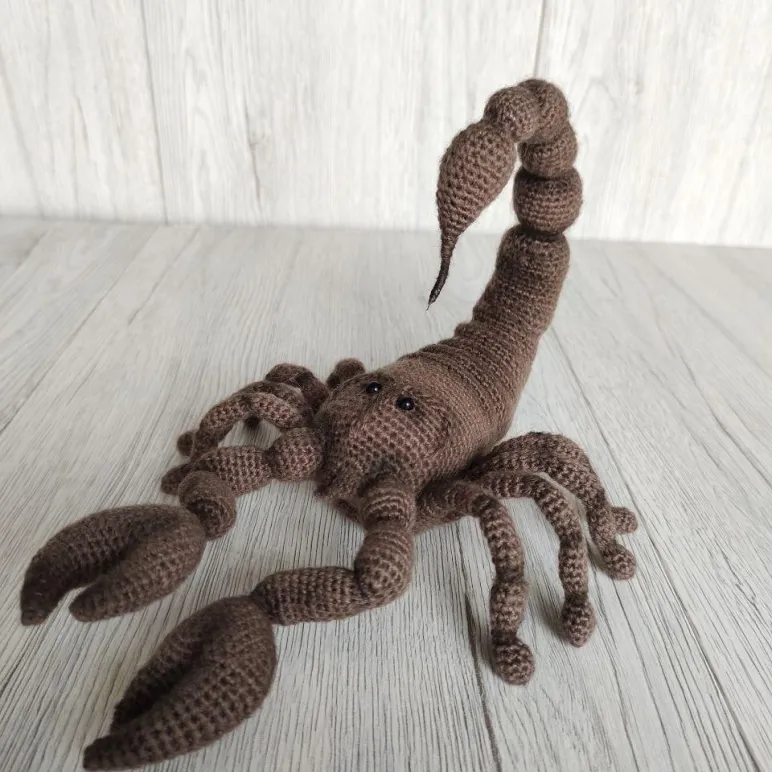 Скорпион, игрушка ручной работы