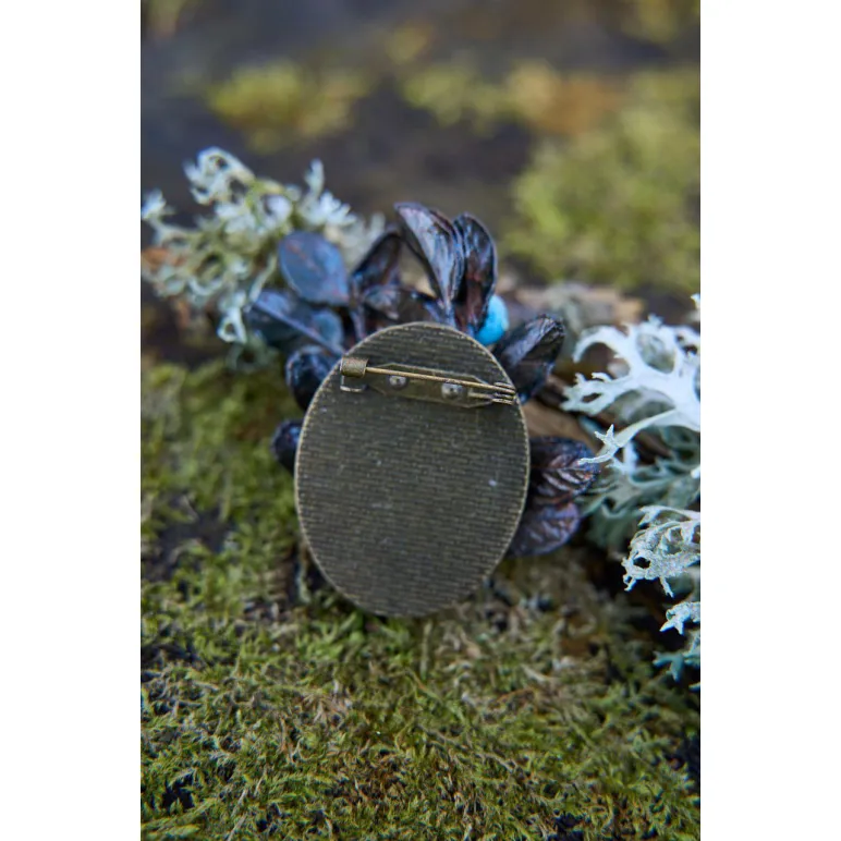 Брошь «Северная Голубика»