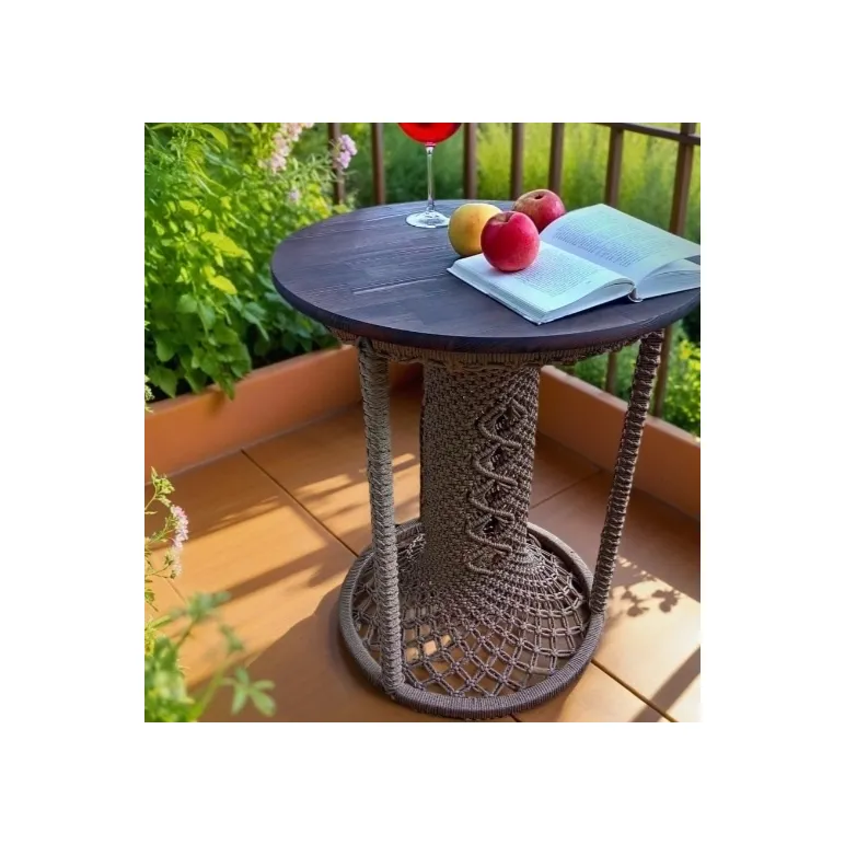 Столик ручной работы. Макраме.