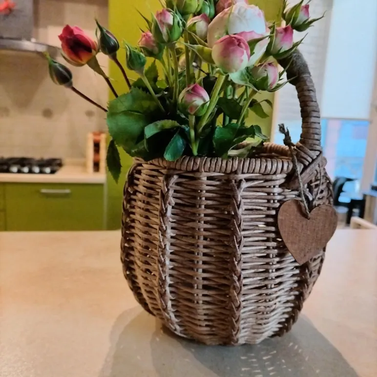 Корзина плетеная для цветов и декора