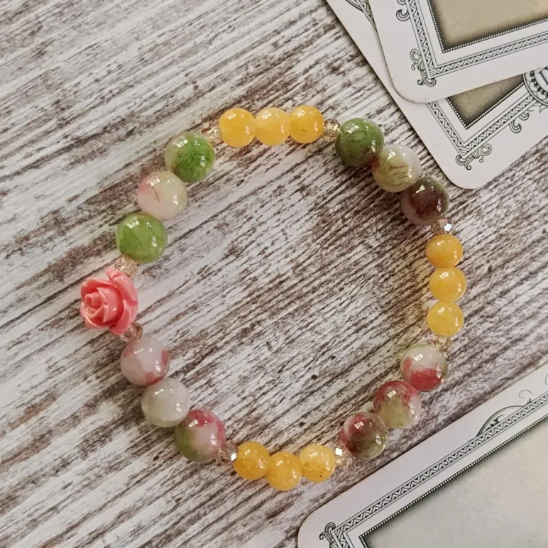 БРАСЛЕТ ИЗ ТУРМАЛИНА С КАЛЬЦИТОМ И КОРАЛЛОМ Браслет из турмалина с кальцитом и кораллом